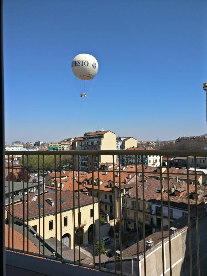 La Balounette - Pittoresco Attico Centrale Con Vista Sui Monti Turin Exterior photo